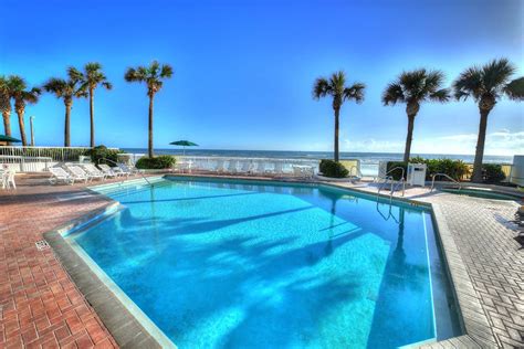 bahama house resort daytona beach.